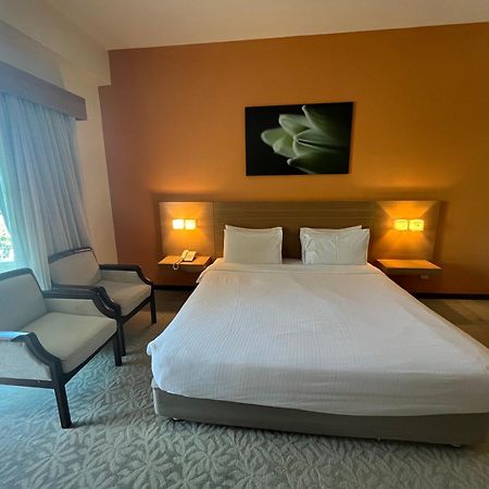 Paradise By The Sea In Penang By Veron At Rainbow Paradise Tanjung Bungah  Exteriör bild