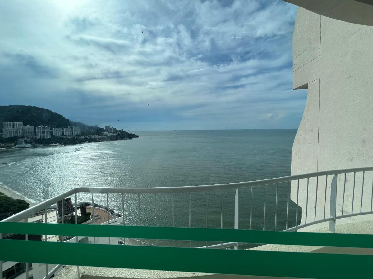 Paradise By The Sea In Penang By Veron At Rainbow Paradise Tanjung Bungah  Exteriör bild