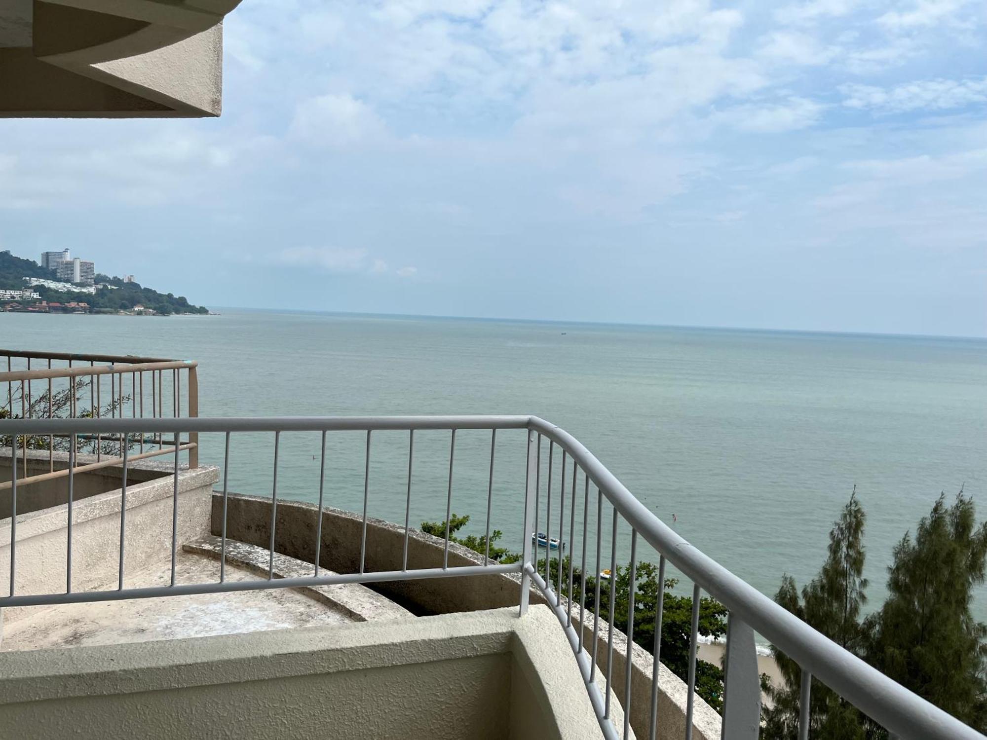 Paradise By The Sea In Penang By Veron At Rainbow Paradise Tanjung Bungah  Exteriör bild